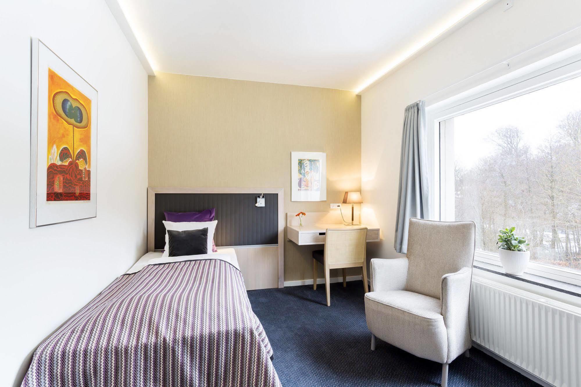 Hotell Frederiksdal Sinatur & Konference 3*